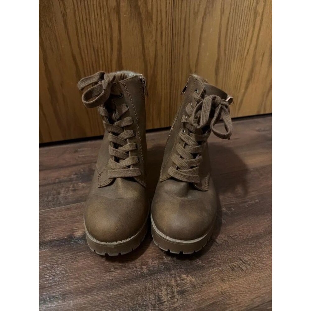 Tomato Ankle Boots, Sz 7